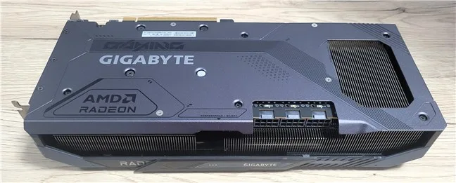 Review GIGABYTE Radeon RX 9070 XT GAMING OC 16G: Performa Tinggi dengan Suhu Optimal 8